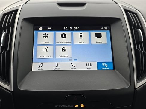 Used 2019 Ford Edge SEL image 15