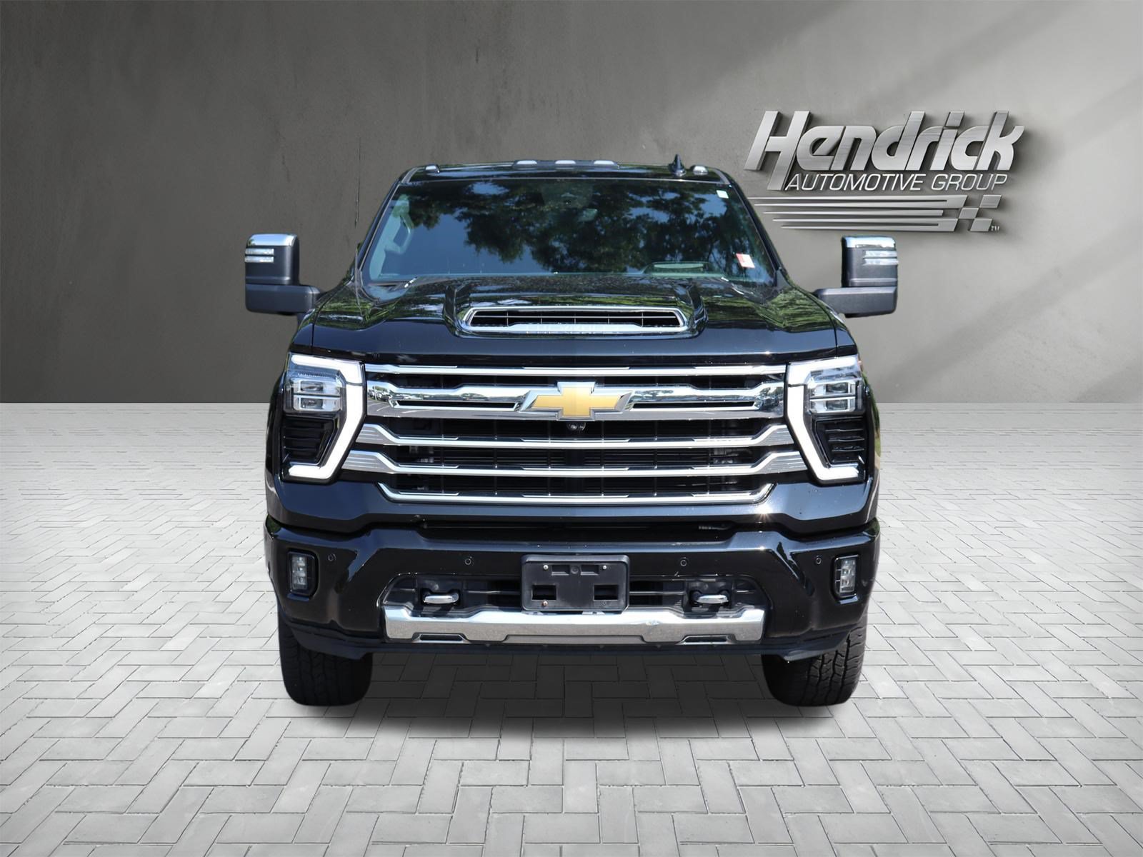 Used 2024 Chevrolet Silverado 3500 High Country w/ Technology Package AWD/4WD image 3