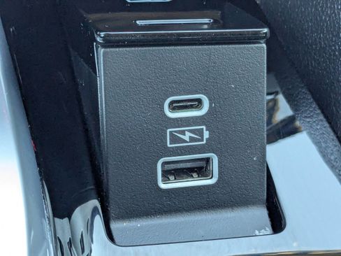 Used 2023 Acura MDX SH-AWD image 25