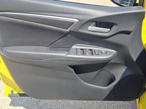 Used 2015 Honda Fit LX image 21