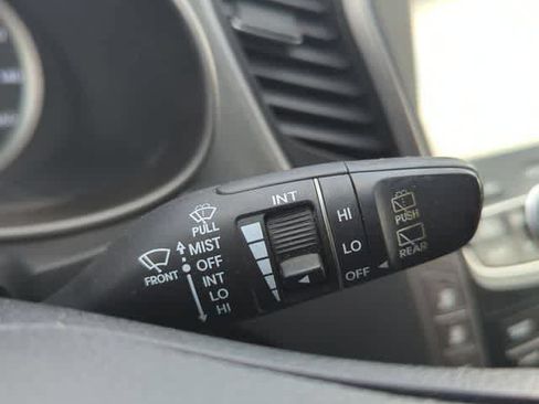 Used 2013 Hyundai Santa Fe GLS AWD/4WD image 26