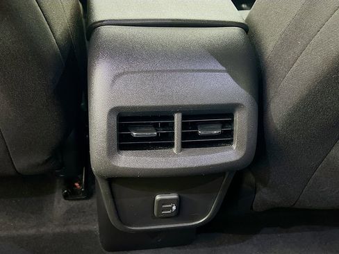 Used 2023 Chevrolet Equinox LT w/ Driver Convenience Package image 25