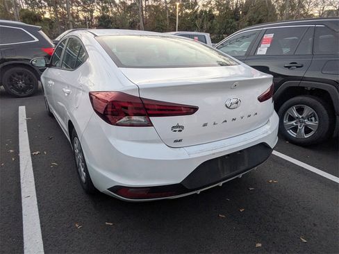 Used 2019 Hyundai Elantra SE image 4