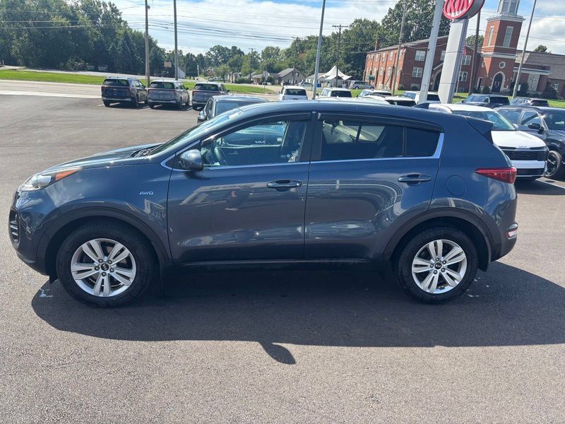 Used 2018 Kia Sportage LX AWD/4WD image 5