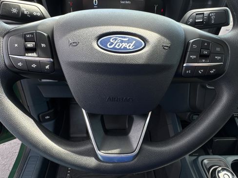 Used 2025 Ford Maverick XLT image 19