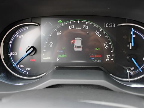 Used 2024 Toyota RAV4 LE AWD/4WD image 11