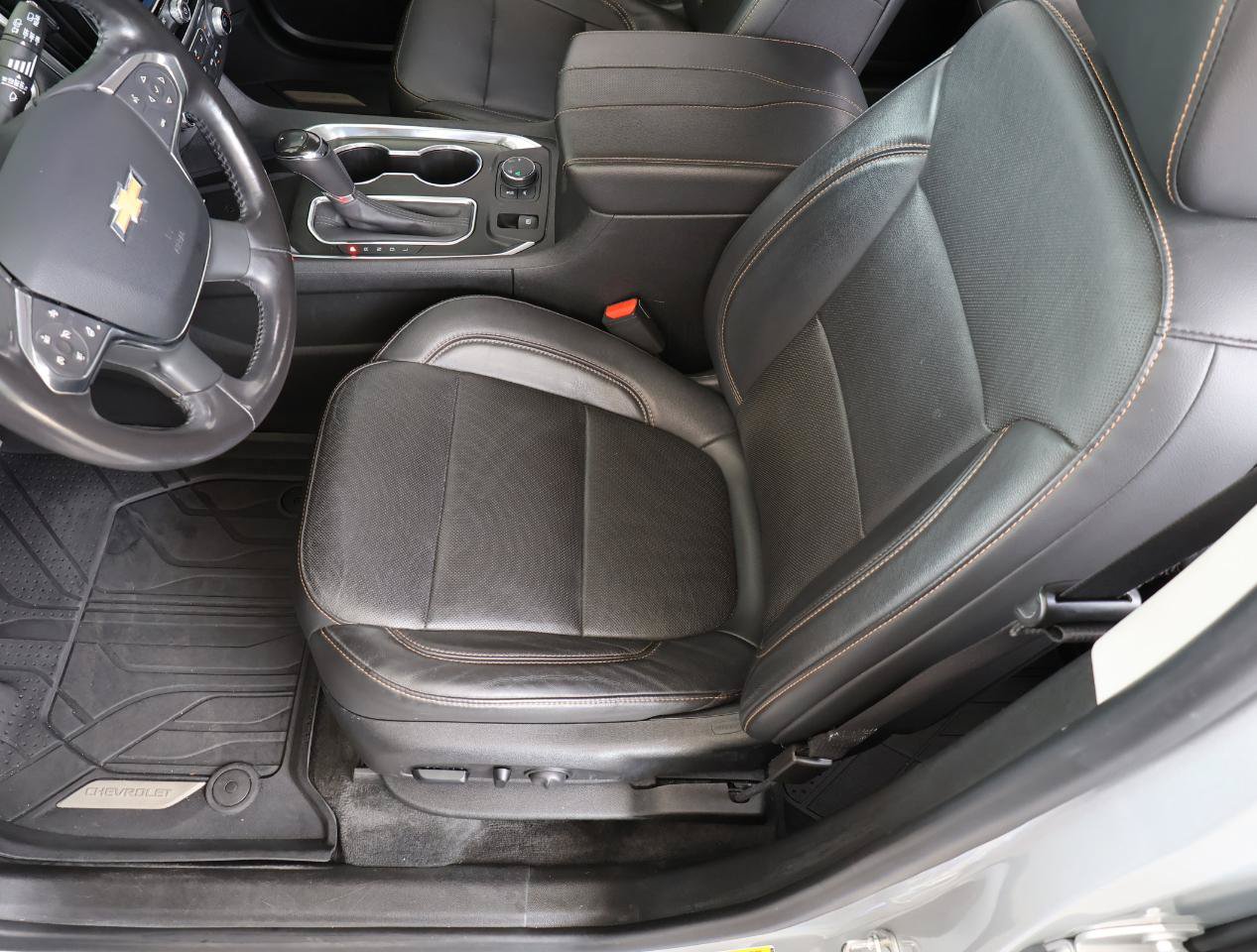 Used 2020 Chevrolet Traverse Premier w/ Redline Edition FWD image 44