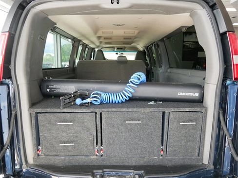 Used 2016 Chevrolet Express 3500 LT w/ LT Preferred Equipment Group image 9