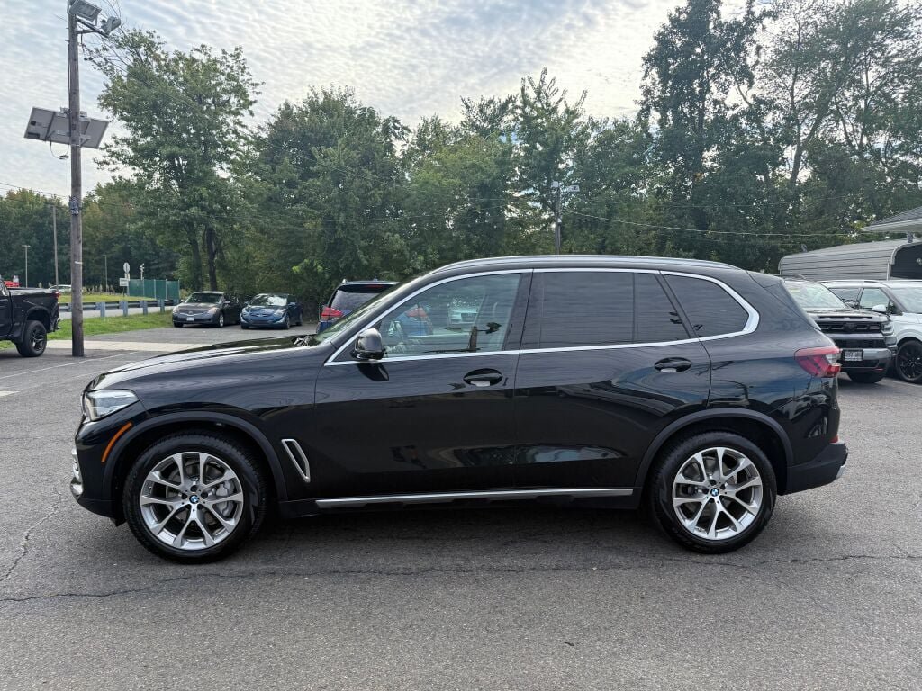Used 2022 BMW X5 xDrive40i AWD/4WD image 4