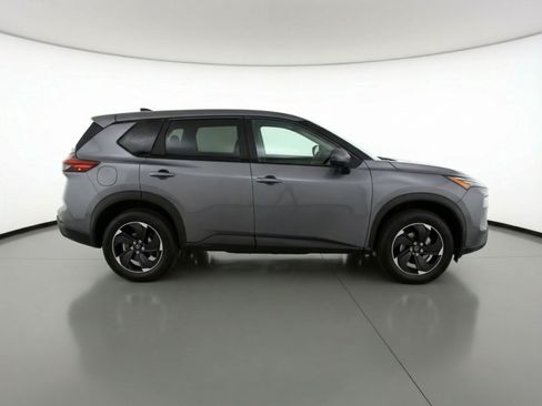 Used 2025 Nissan Rogue SV AWD/4WD image 11