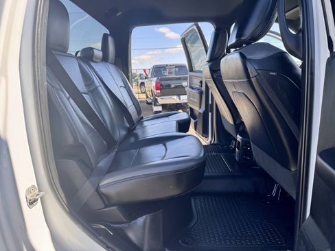 Used 2021 RAM 2500 Tradesman w/ Chrome Appearance Group AWD/4WD image 6