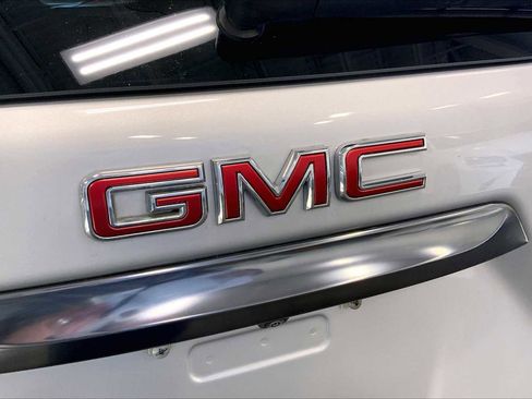 Used 2022 GMC Terrain AT4 w/ Infotainment Package II image 32