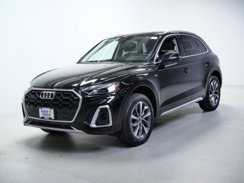 Used 2023 Audi Q5 2.0T Premium w/ Convenience Package AWD/4WD image 9