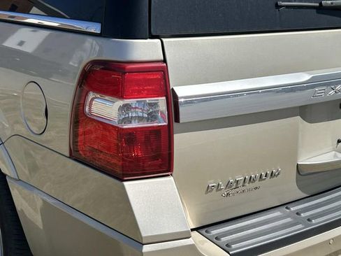 Used 2017 Ford Expedition Platinum image 7