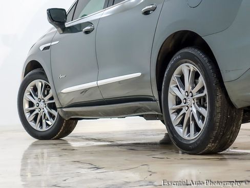 Used 2023 Buick Enclave Avenir w/ Avenir Technology Package image 11