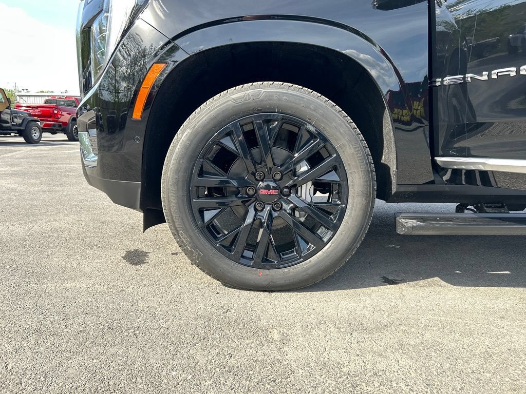 New 2026 GMC Yukon Denali w/ Sun & Power Step Package AWD/4WD image 26