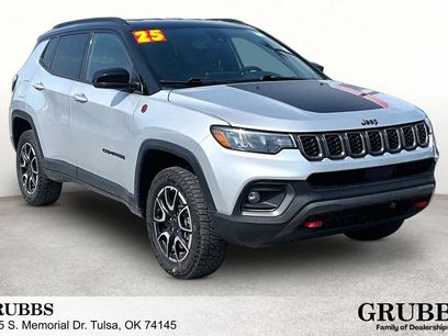 Used 2025 Jeep Compass Trailhawk