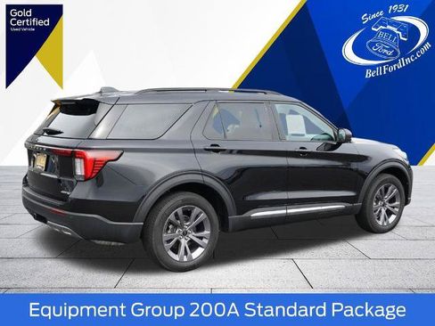 Certified 2025 Ford Explorer Active w/ Active Comfort Package AWD/4WD image 3
