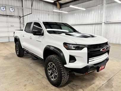 Used 2025 Chevrolet Colorado ZR2 w/ Technology Package
