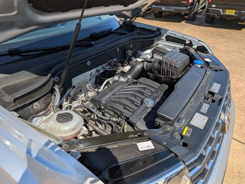 Used 2018 Volkswagen Atlas SE image 11