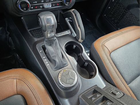 Used 2024 Ford Bronco Outer Banks image 29