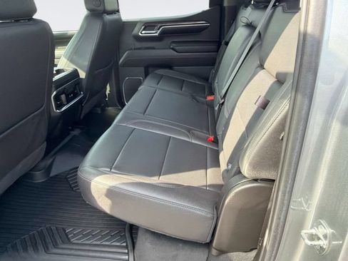 Used 2023 Chevrolet Silverado 1500 LTZ AWD/4WD image 15