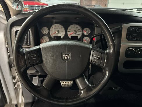 Used 2005 Dodge Ram 1500 Truck 2WD Quad Cab image 72