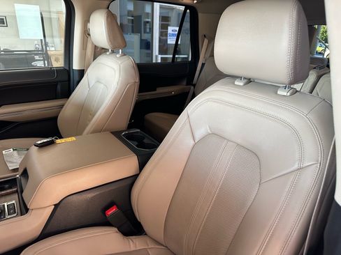 Certified 2023 Ford Expedition Limited AWD/4WD image 21