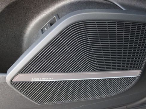 Used 2022 Audi Q5 2.0T Premium Plus image 24