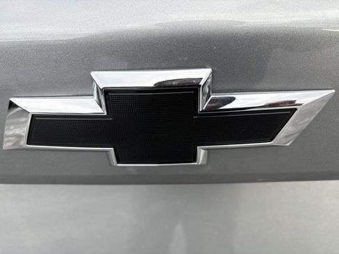 New 2026 Chevrolet Trax RS w/ Sunroof Package image 36