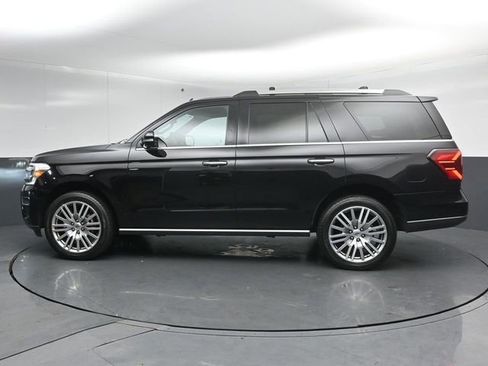 Certified 2024 Ford Expedition Limited AWD/4WD image 8