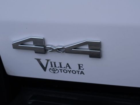 Certified 2024 Toyota Tacoma SR image 9