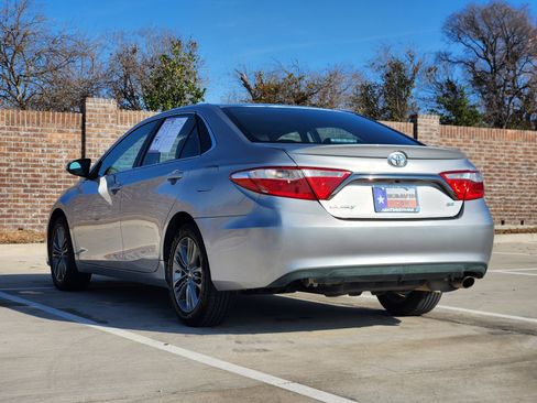 Used 2017 Toyota Camry SE image 8