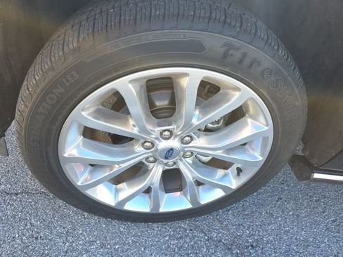 Used 2019 Ford Expedition Max Platinum image 10