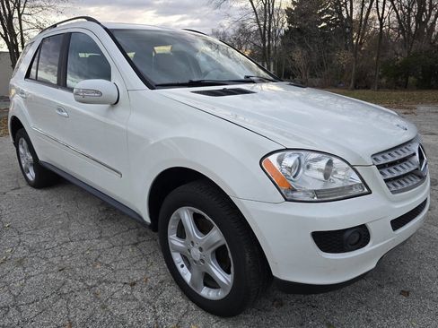 Used 2008 Mercedes-Benz ML 350 4MATIC w/ P1 Pkg image 3