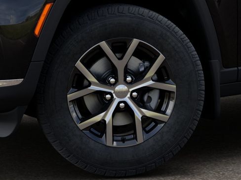 New 2025 Jeep Grand Cherokee L Limited image 8