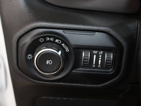 Used 2021 Jeep Wrangler Unlimited Sport AWD/4WD image 39