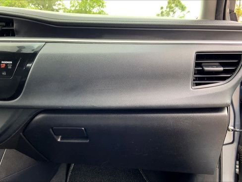 Used 2014 Toyota Corolla L image 18