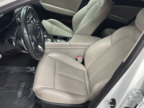 Used 2020 Genesis G70 2.0T RWD image 23