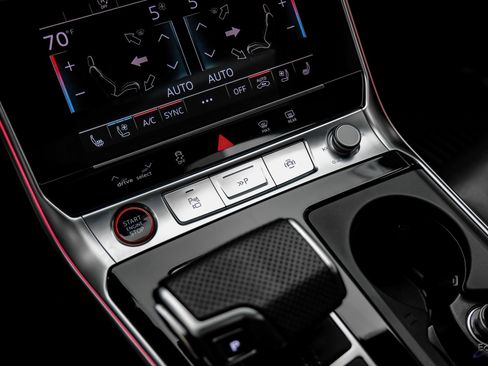 Used 2024 Audi RS 7 Performance w/ Executive Package image 59