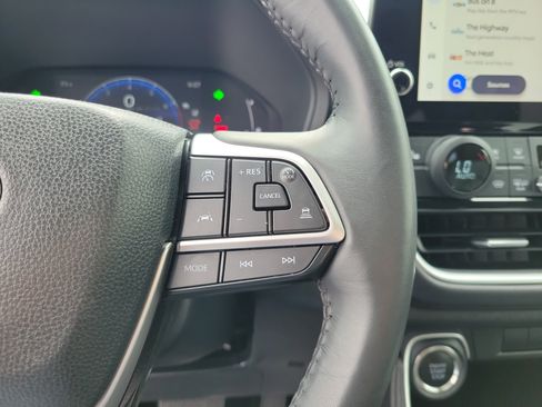 Used 2025 Toyota Grand Highlander FWD image 23