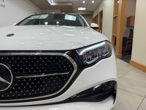 Used 2025 Mercedes-Benz E 350 Sedan image 26