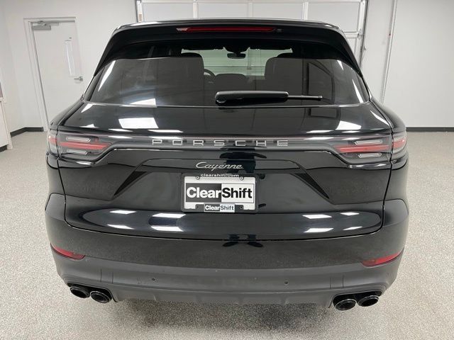 Used 2022 Porsche Cayenne Platinum Edition AWD/4WD image 9