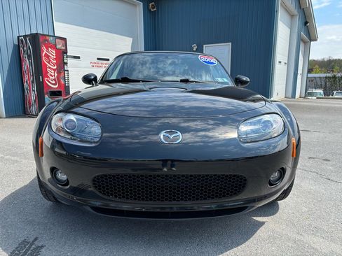 Used 2008 MAZDA MX-5 Miata Touring w/ Suspension Pkg image 8