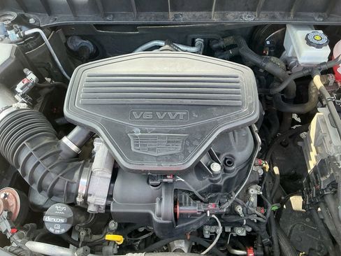 Used 2018 Cadillac XT5 Luxury w/ Driver Awareness Package image 25