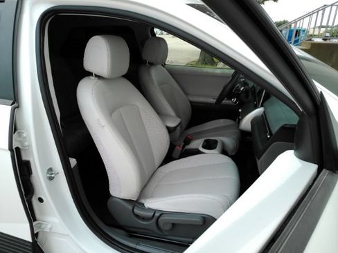 Used 2022 Hyundai Ioniq 5 SEL w/ Cargo Package RWD image 21