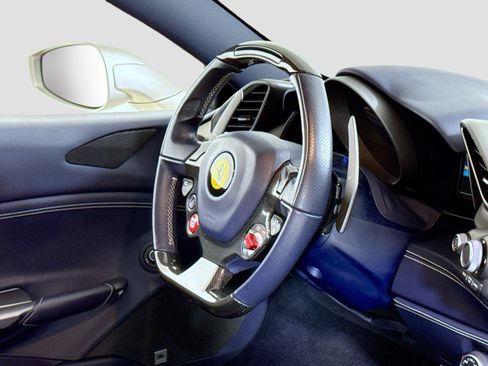 Used 2016 Ferrari 488 GTB RWD image 25