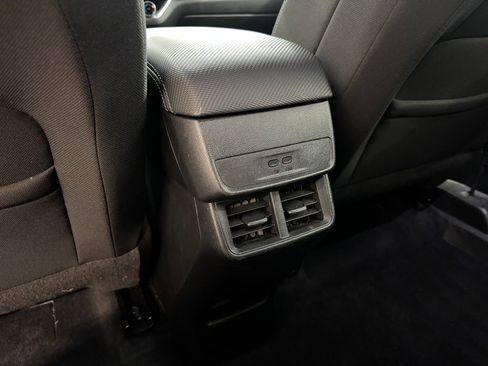 Used 2025 Chevrolet Equinox LT AWD/4WD image 8