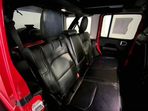 Used 2023 Jeep Wrangler Unlimited Rubicon 4xe w/ Safety Group AWD/4WD image 8