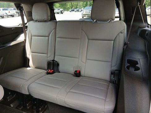 Used 2024 Chevrolet Tahoe Z71 w/ Luxury Package AWD/4WD image 13
